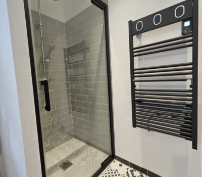 Création de salle de bain moderne Montpellier Hérault